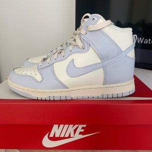 Nike Dunk High football grey women